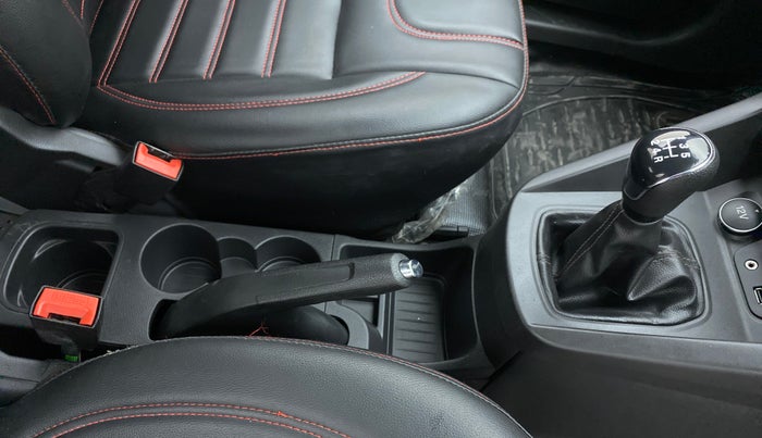 2019 Ford New Figo 1.2 TITANIUM, Petrol, Manual, 13,881 km, Gear Lever