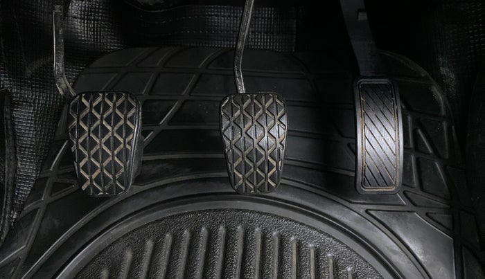 2019 Ford New Figo 1.2 TITANIUM, Petrol, Manual, 13,881 km, Pedals