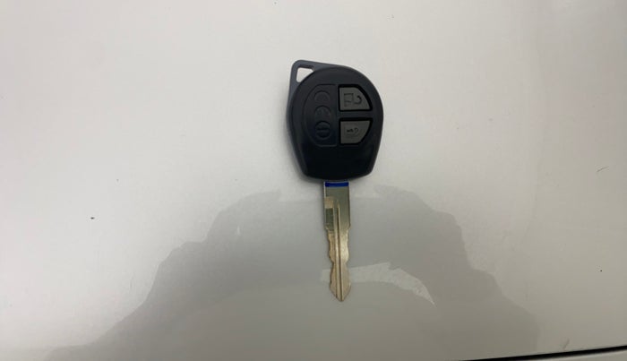 2018 Maruti Swift VDI AMT, Diesel, Automatic, 95,760 km, Key Close Up