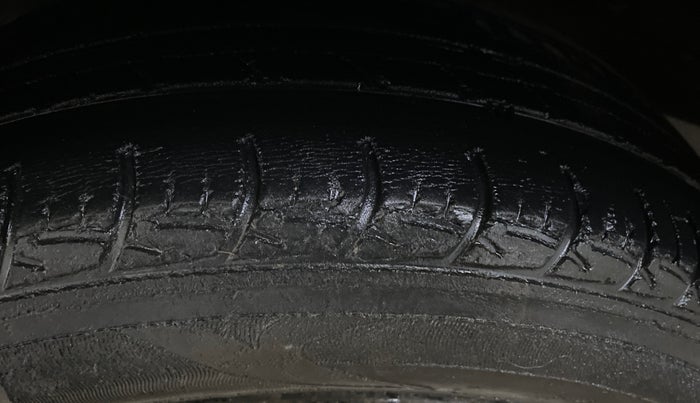 2018 Maruti Baleno DELTA PETROL 1.2, Petrol, Manual, 44,946 km, Left Front Tyre Tread