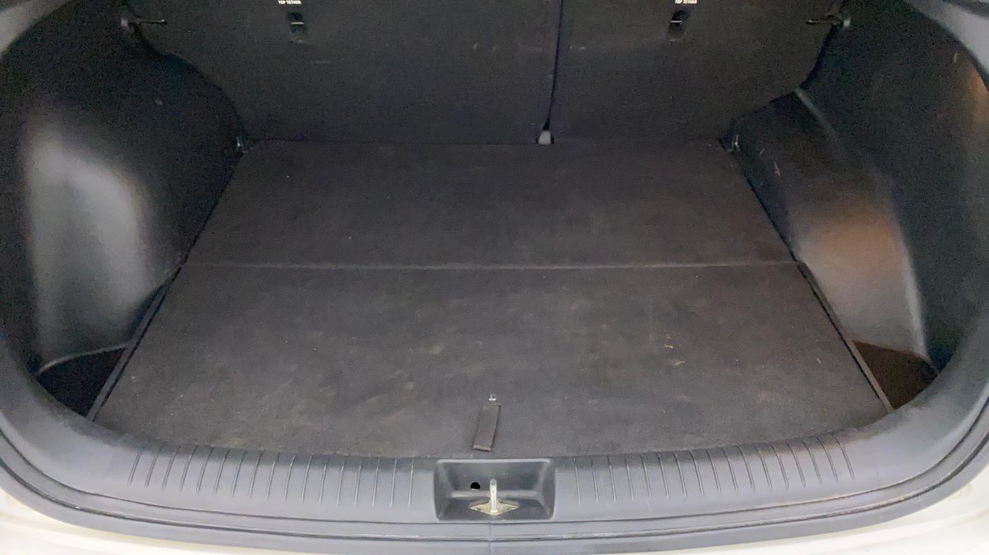 2017 Hyundai Creta 1.6 CRDI SX PLUS AUTO, Diesel, Automatic, 87,142 km, Boot Inside