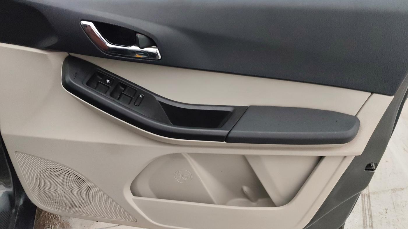 2023 Tata Tiago XZ PLUS PETROL, Petrol, Manual, 32,581 km, Driver Side Door Panels Control