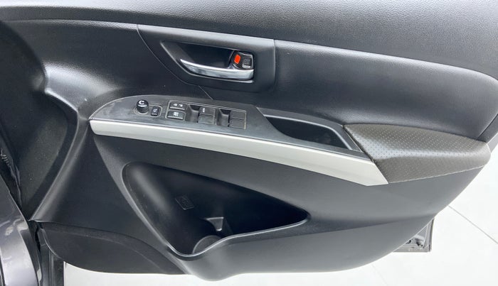 2015 Maruti S Cross ALPHA 1.3, Diesel, Manual, 47,274 km, Driver Side Door Panels Control
