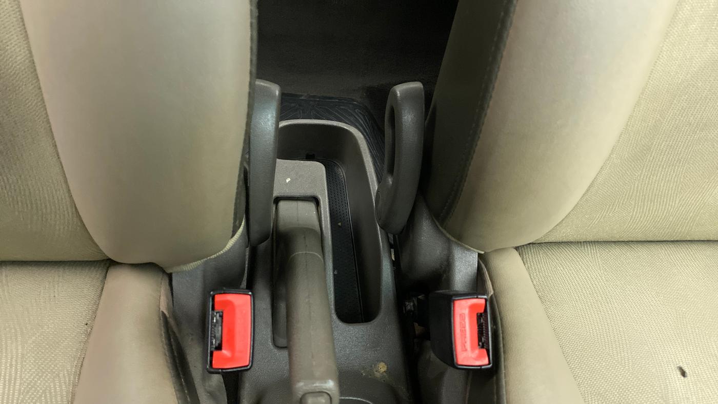 2015 Hyundai i10 MAGNA 1.1, Petrol, Manual, 67,644 km, Driver Side Adjustment Panel