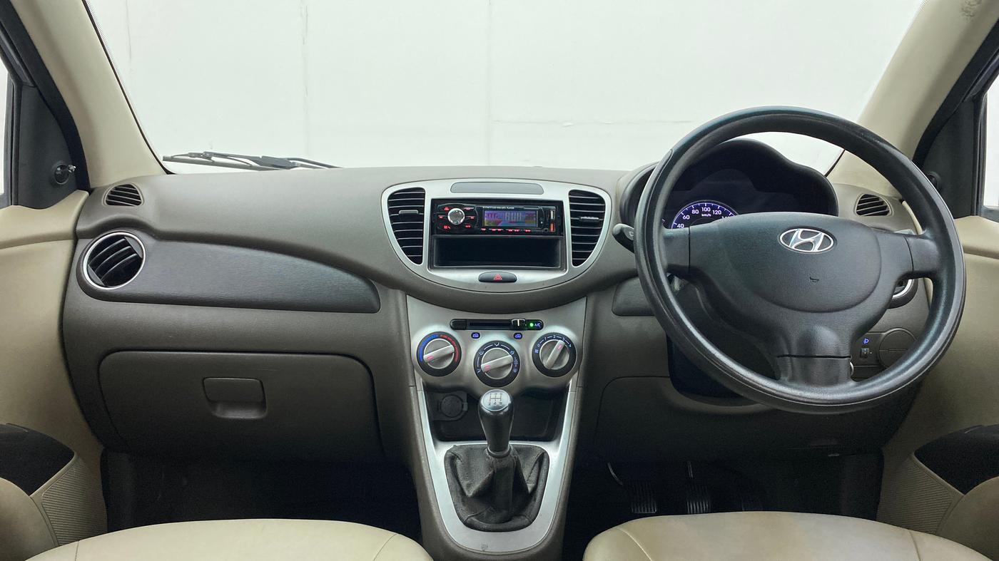 2015 Hyundai i10 MAGNA 1.1, Petrol, Manual, 67,644 km, Dashboard