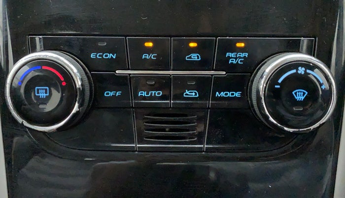 2019 Mahindra XUV500 W9, Diesel, Manual, 71,000 km, Automatic Climate Control