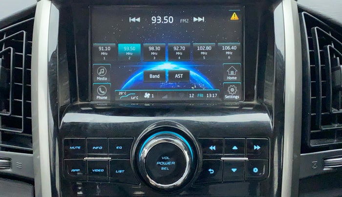 2019 Mahindra XUV500 W9, Diesel, Manual, 71,000 km, Infotainment System