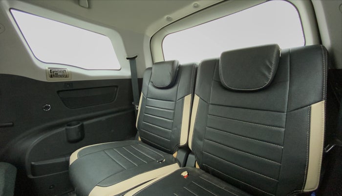 2019 Mahindra XUV500 W9, Diesel, Manual, 71,000 km, Third Seat Row ( optional )