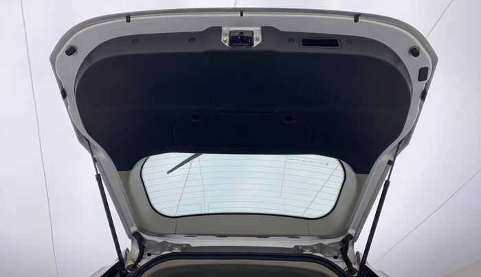 2019 Mahindra XUV500 W9, Diesel, Manual, 71,000 km, Boot Door Open