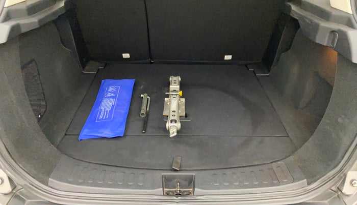 2019 Tata Harrier XZ 2.0L, Diesel, Manual, 96,749 km, Boot Inside