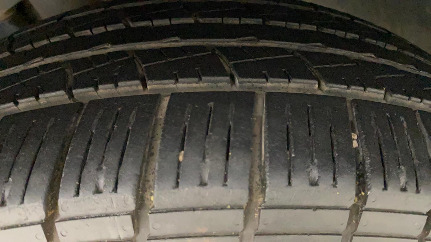 2019 Tata Harrier XZ 2.0L, Diesel, Manual, 96,749 km, Left Rear Tyre Tread