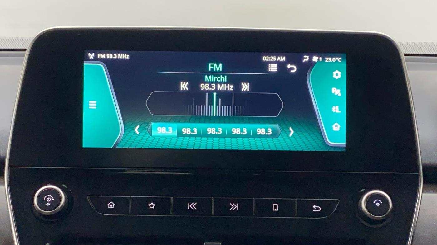 2019 Tata Harrier XZ 2.0L, Diesel, Manual, 96,749 km, Infotainment System