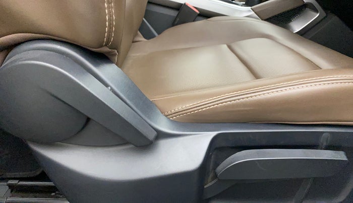 2019 Tata Harrier XZ 2.0L, Diesel, Manual, 96,749 km, Driver Side Adjustment Panel
