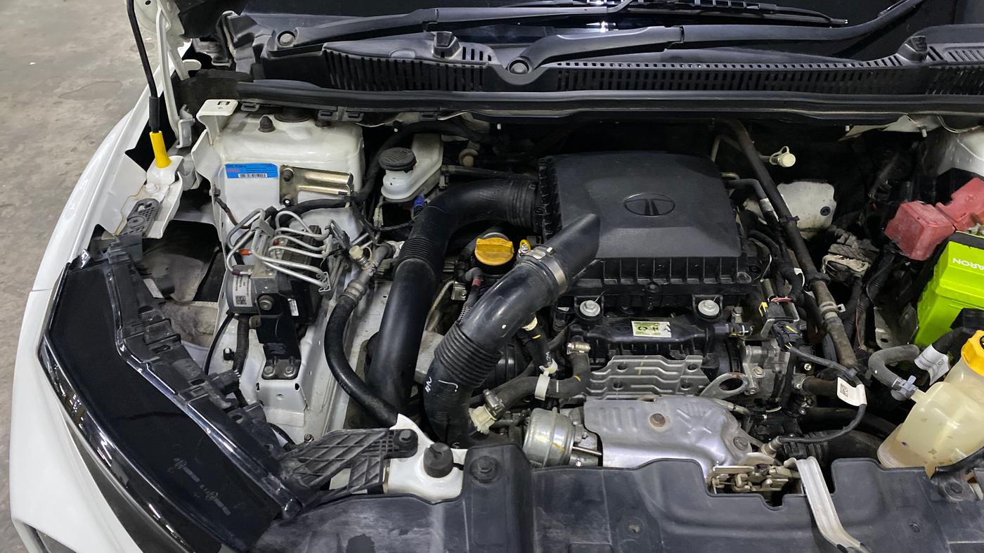 2024 Tata NEXON SMART 1.2 PETROL, Petrol, Manual, 27,945 km, Engine View - Right