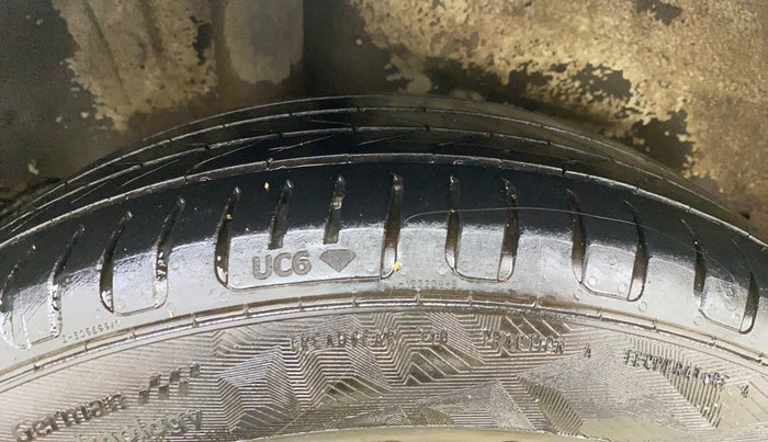 2017 Honda City 1.5L I-VTEC V MT, Petrol, Manual, 1,13,594 km, Right Rear Tyre Tread