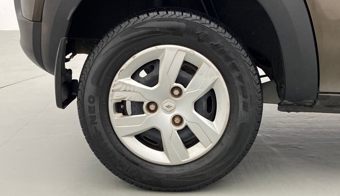 2016 Renault Kwid RXT, Petrol, Manual, 30,000 km, Right Rear Wheel