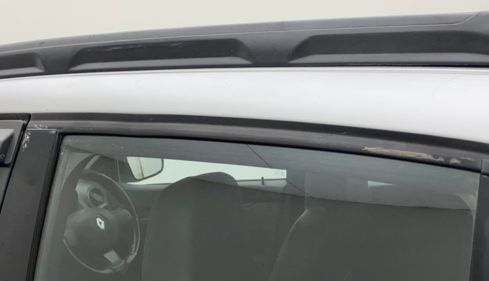 2017 Renault Kwid RXT 1.0 (O), Petrol, Manual, 23,602 km, Rear left door - Door visor damaged