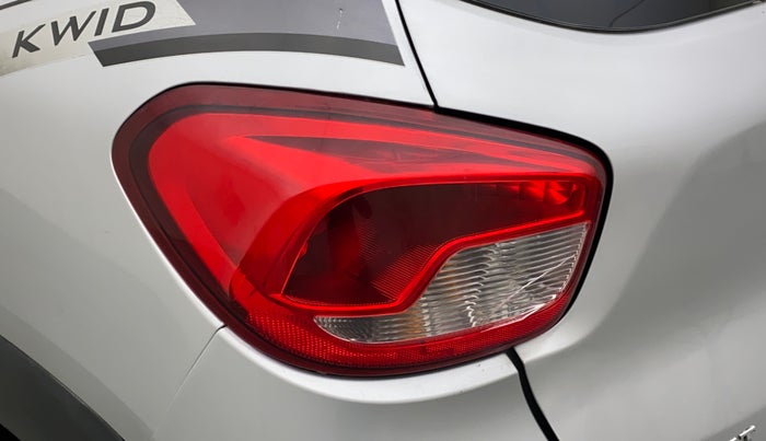2017 Renault Kwid RXT 1.0 (O), Petrol, Manual, 23,602 km, Left tail light - Minor damage