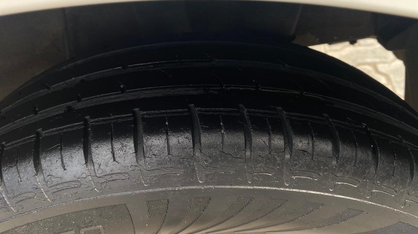 2020 Hyundai GRAND I10 NIOS SPORTZ 1.2 KAPPA VTVT, Petrol, Manual, 26,206 km, Left Rear Tyre Tread
