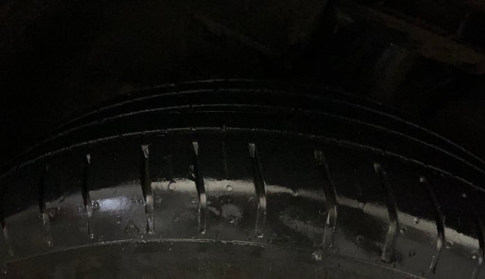 2023 Tata PUNCH ADVENTURE MT, Petrol, Manual, 37,330 km, Left Front Tyre Tread