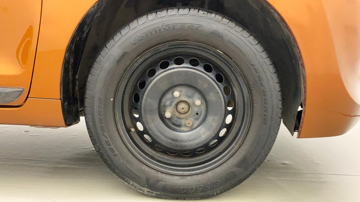 2015 Maruti Baleno DELTA PETROL 1.2, Petrol, Manual, 68,798 km, Right Front Wheel