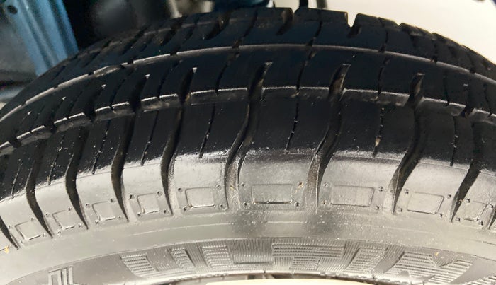 2018 Maruti Alto 800 LXI, Petrol, Manual, 7,431 km, Right Front Tyre Tread