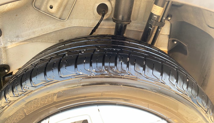 2025 Tata NEXON SMART+ 1.2 PETROL, Petrol, Manual, 8,195 km, Left Rear Tyre Tread