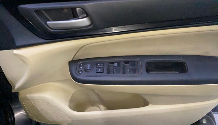 2021 Honda Amaze 1.5L I-DTEC VX, Diesel, Manual, 57,109 km, Driver Side Door Panels Control