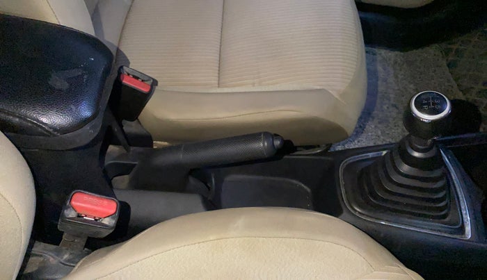 2021 Honda Amaze 1.5L I-DTEC VX, Diesel, Manual, 57,109 km, Gear Lever