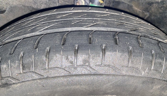 2021 Honda Amaze 1.5L I-DTEC VX, Diesel, Manual, 57,109 km, Left Front Tyre Tread