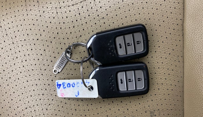 2016 Honda City 1.5L I-VTEC VX, Petrol, Manual, 85,443 km, Key Close Up