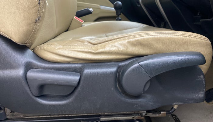 2016 Honda City 1.5L I-VTEC VX, Petrol, Manual, 85,443 km, Driver Side Adjustment Panel