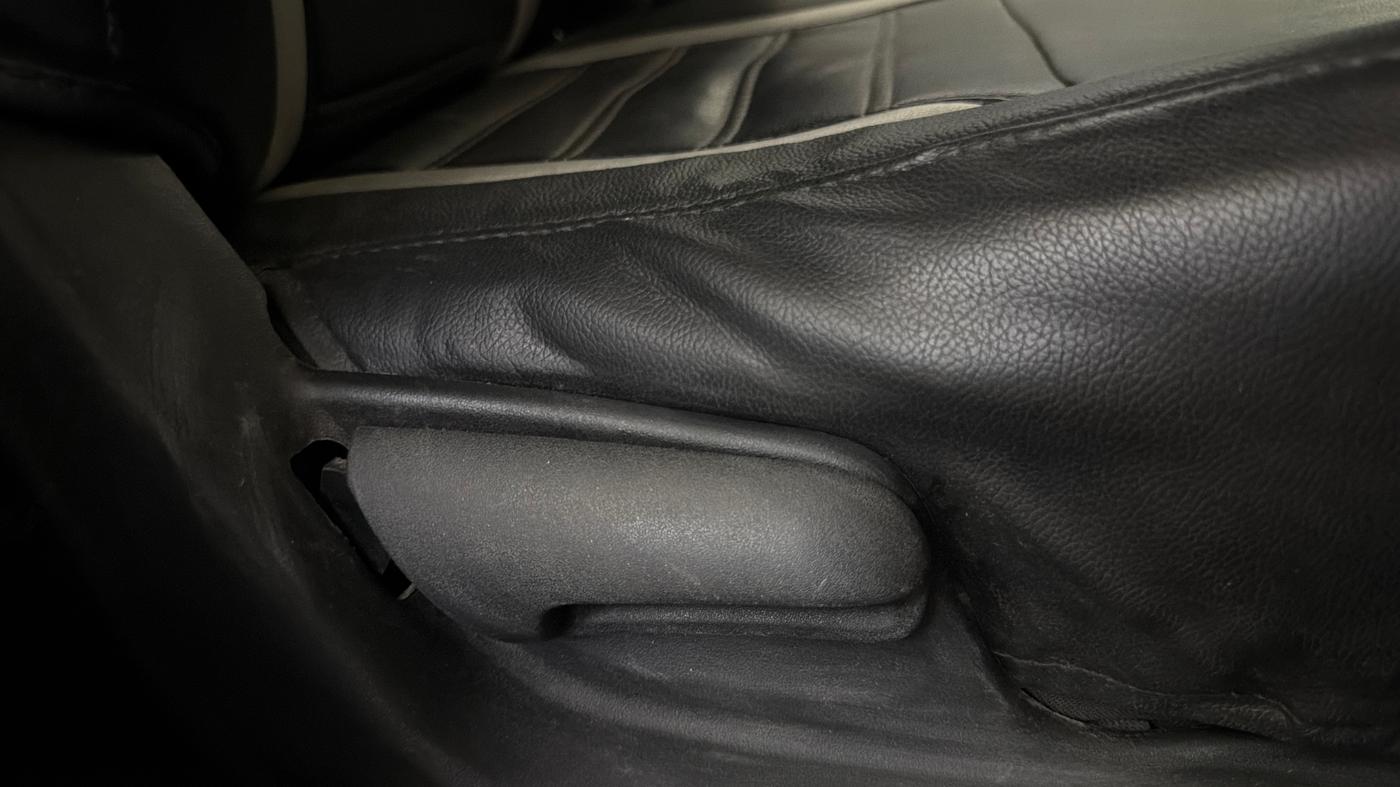 2015 Maruti Swift LXI, Petrol, Manual, 55,184 km, Driver Side Adjustment Panel
