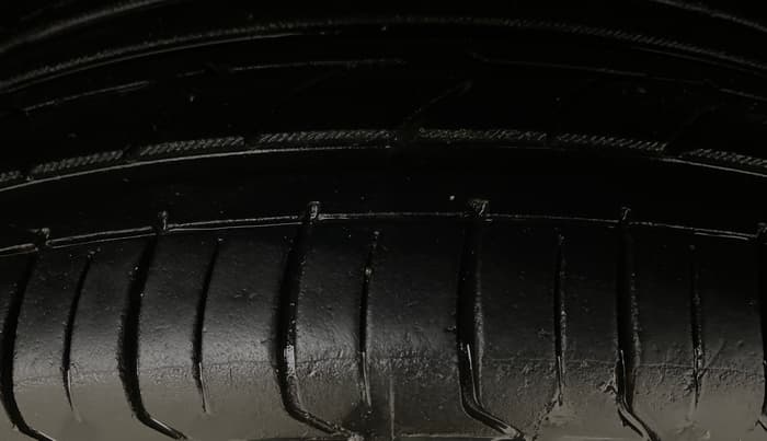 2017 Ford Ecosport TITANIUM + 1.5L DIESEL, Diesel, Manual, 97,865 km, Left Rear Tyre Tread