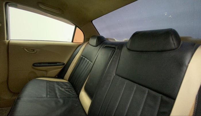 2017 Honda Amaze 1.2L I-VTEC S, CNG, Manual, 68,487 km, Right Side Rear Door Cabin