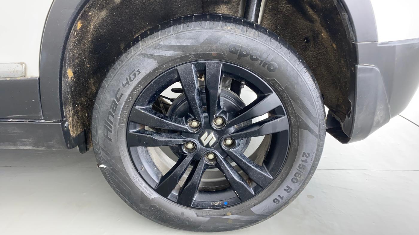 2018 Maruti Vitara Brezza ZDI PLUS, Diesel, Manual, 50,465 km, Left Rear Wheel