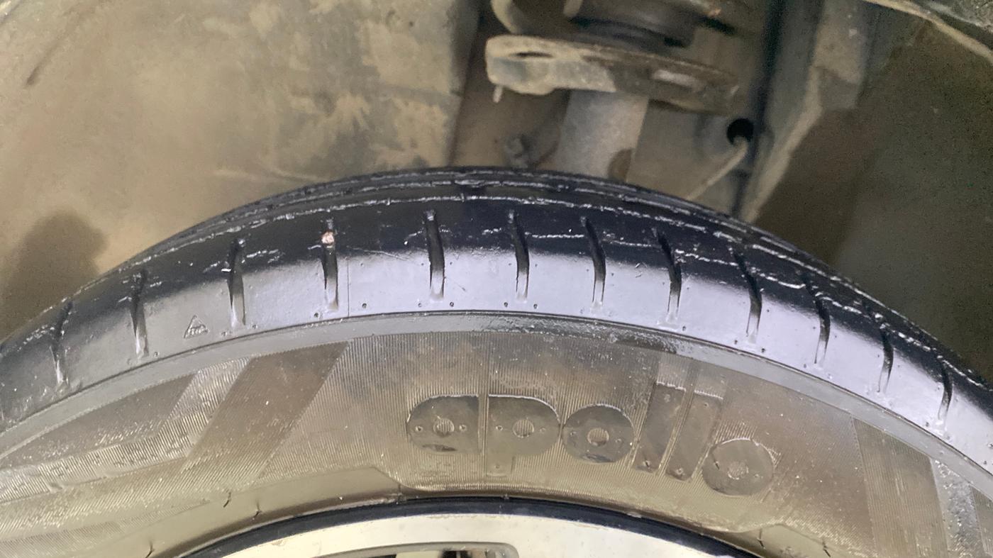 2022 Tata PUNCH CREATIVE  AMT, CNG, Automatic, 72,499 km, Left Front Tyre Tread