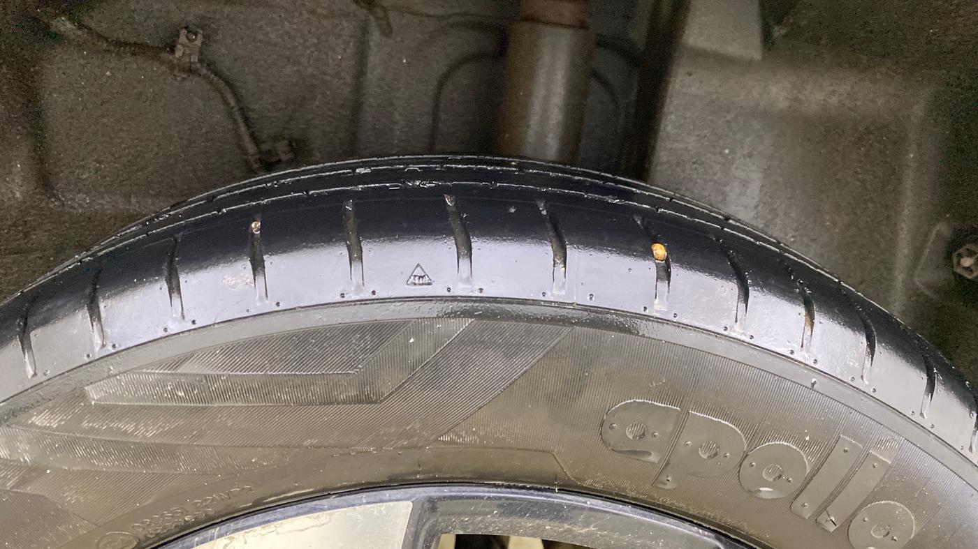 2022 Tata PUNCH CREATIVE  AMT, CNG, Automatic, 72,499 km, Left Rear Tyre Tread