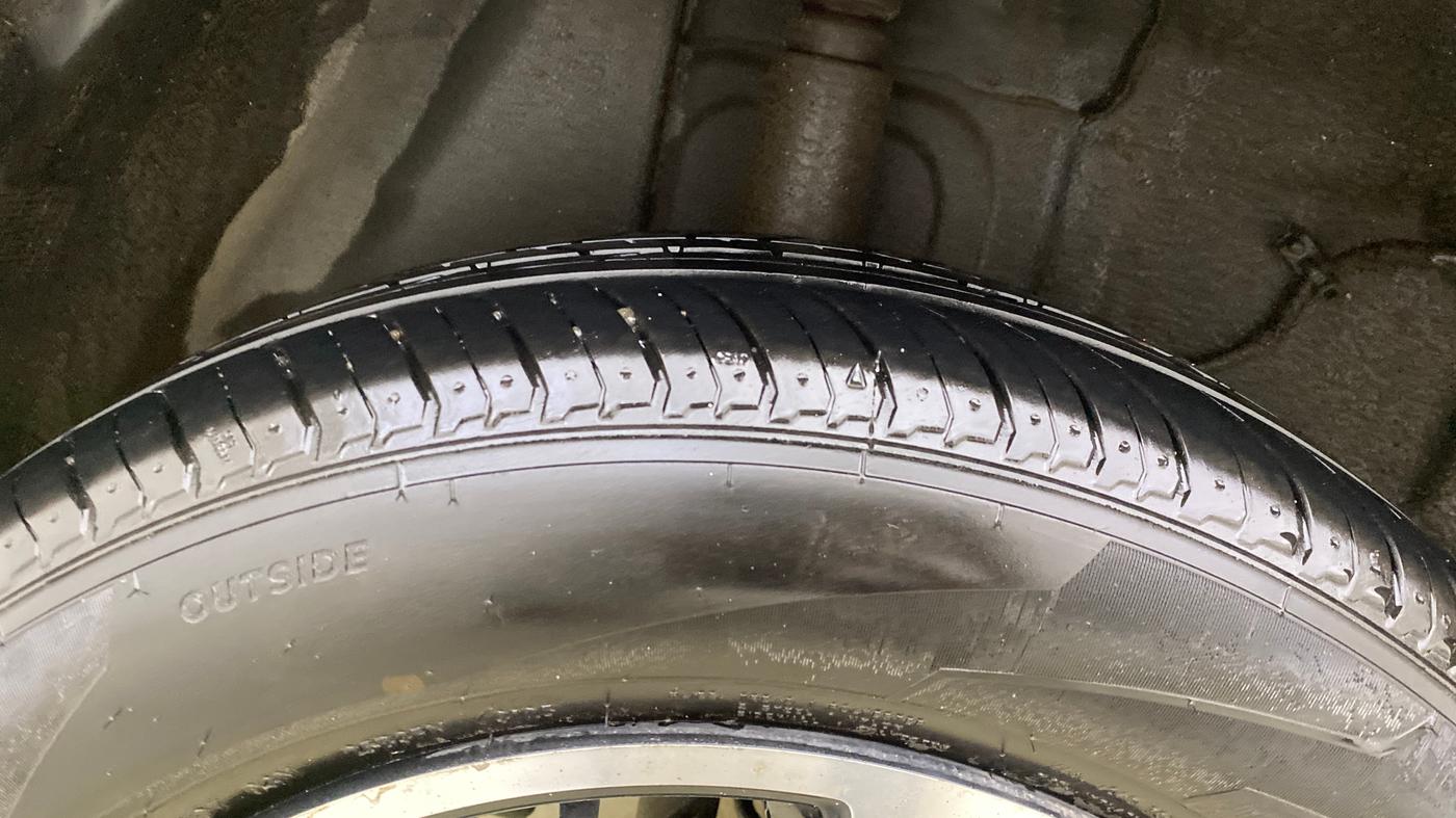 2022 Tata PUNCH CREATIVE  AMT, CNG, Automatic, 72,499 km, Right Rear Tyre Tread