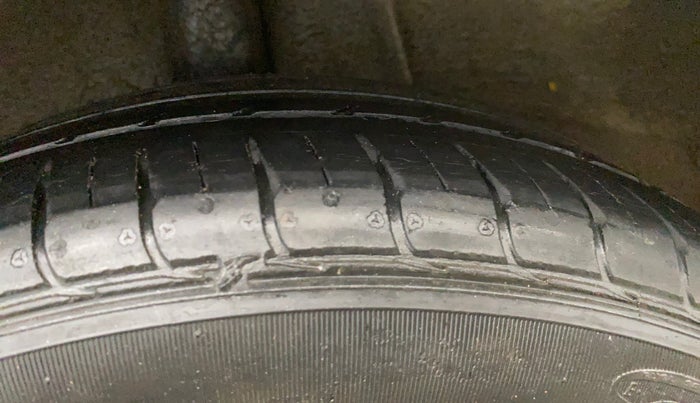 2020 Hyundai GRAND I10 NIOS ASTA AMT 1.2 KAPPA VTVT, Petrol, Automatic, 35,193 km, Right Rear Tyre Tread