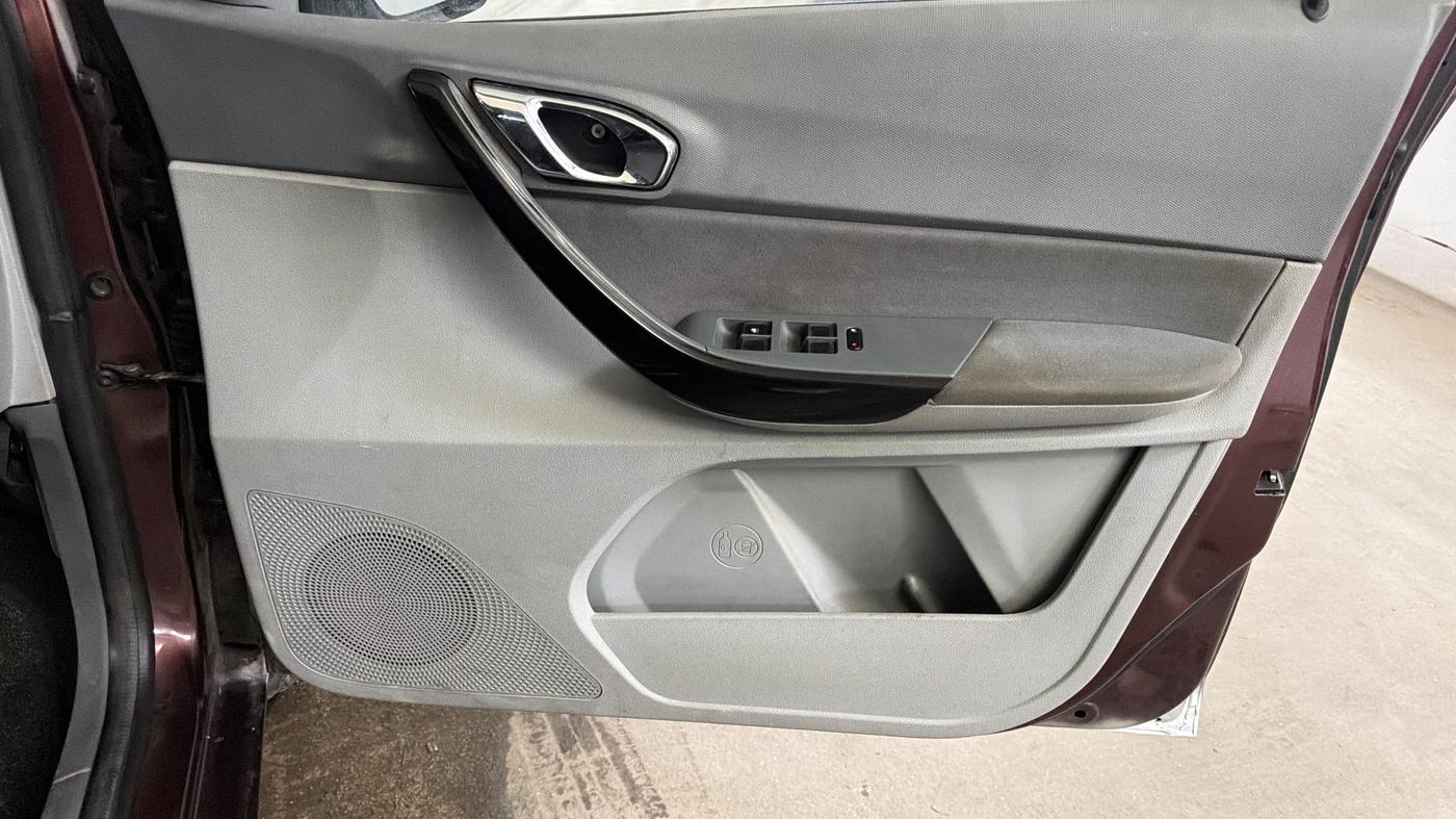 2020 Tata TIGOR XZ PLUS PETROL, Petrol, Manual, 44,457 km, Driver Side Door Panels Control