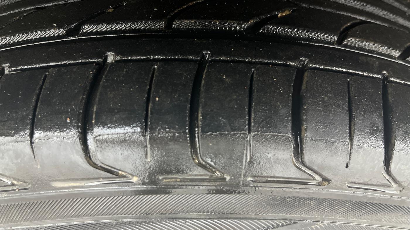 2019 MG HECTOR SHARP 1.5 DCT PETROL, Petrol, Automatic, 55,401 km, Left Front Tyre Tread