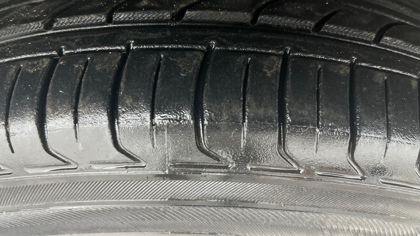 2019 MG HECTOR SHARP 1.5 DCT PETROL, Petrol, Automatic, 55,401 km, Right Front Tyre Tread