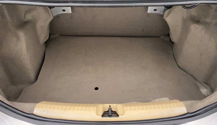 2017 Ford Figo Aspire 1.2 TITANIUM PETROL, Petrol, Manual, 27,782 km, Boot Inside View