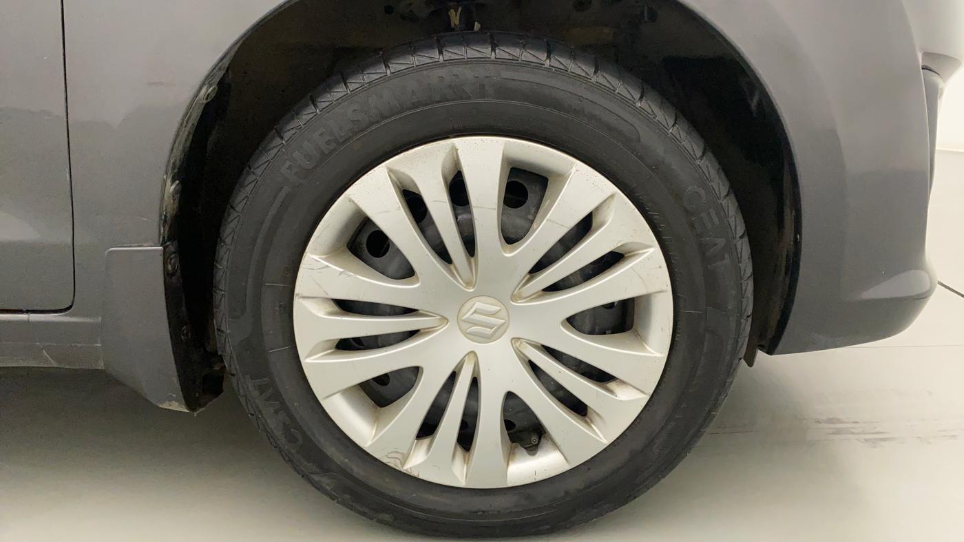 2014 Maruti Ertiga VXI CNG, CNG, Manual, 86,836 km, Right Front Wheel