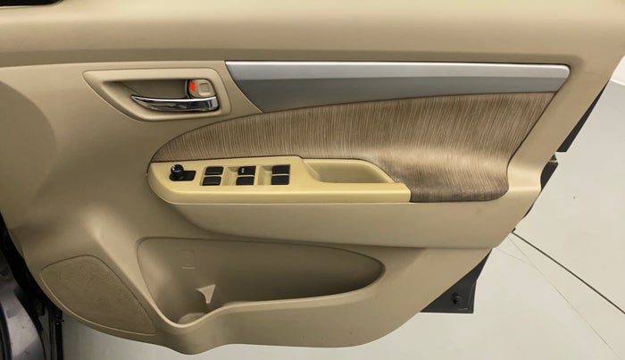 2014 Maruti Ertiga VXI CNG, CNG, Manual, 86,836 km, Driver Side Door Panels Control