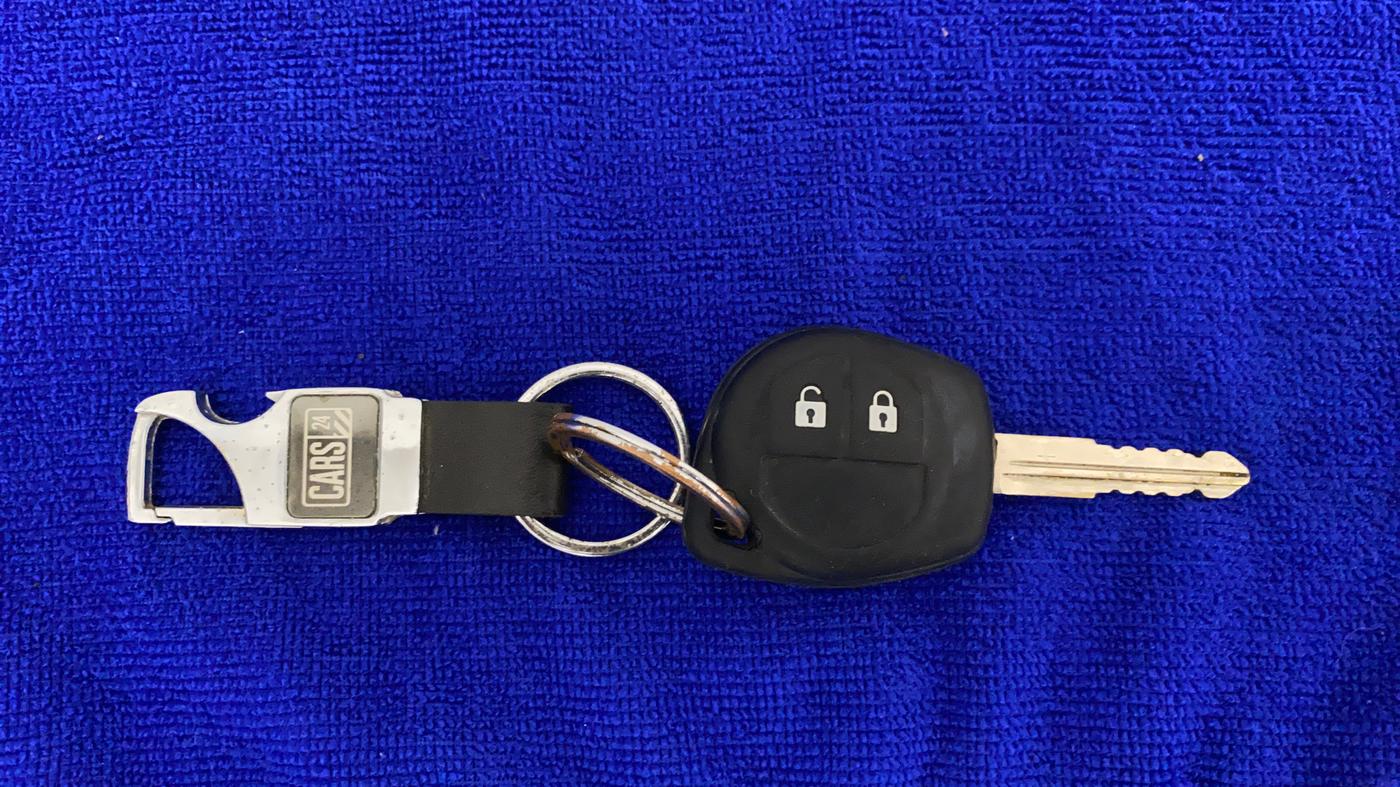 2014 Maruti Ertiga VXI CNG, CNG, Manual, 86,836 km, Key Close Up
