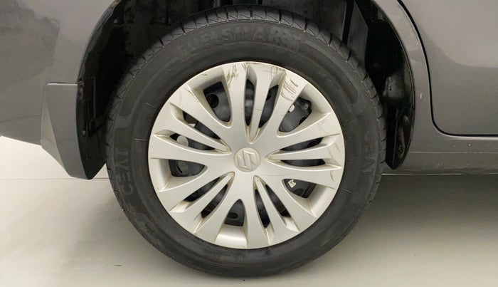 2014 Maruti Ertiga VXI CNG, CNG, Manual, 86,836 km, Right Rear Wheel