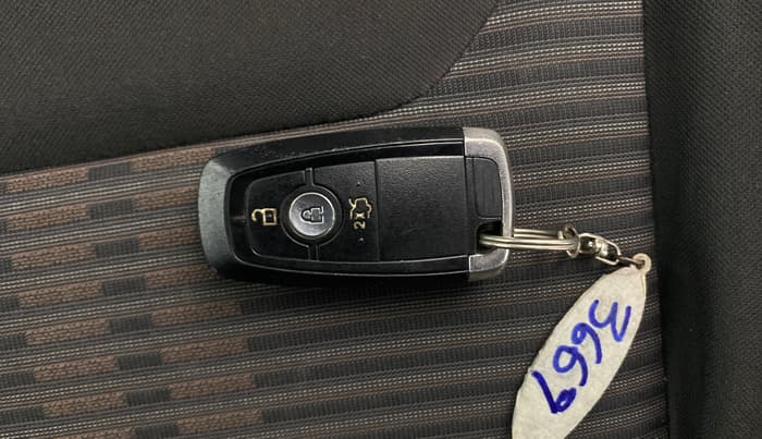 2018 Ford FREESTYLE TITANIUM PLUS 1.2 PETROL, Petrol, Manual, 70,815 km, Key Close Up