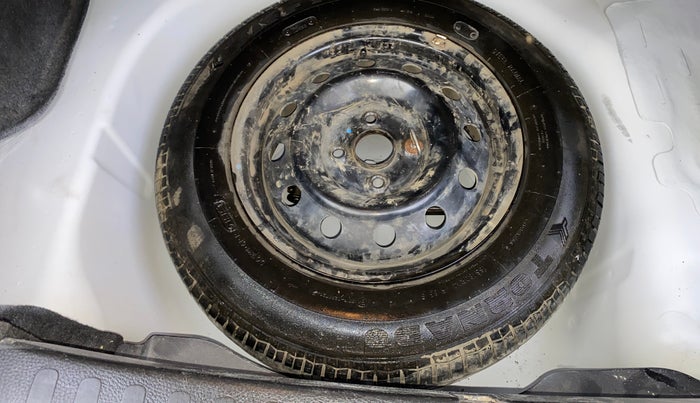 2015 Maruti Swift Dzire VXI, Petrol, Manual, 54,026 km, Spare Tyre